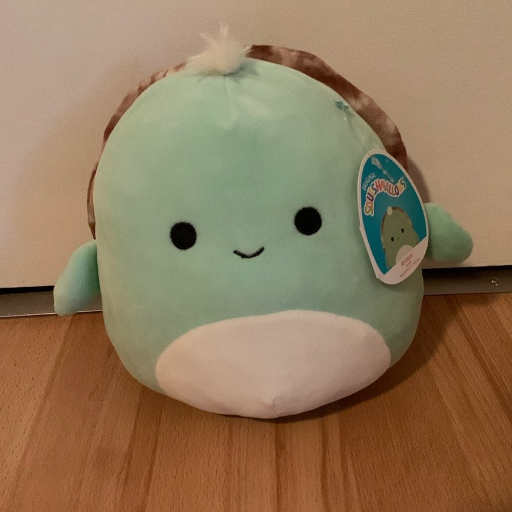 Antoni 8” Squishmallow